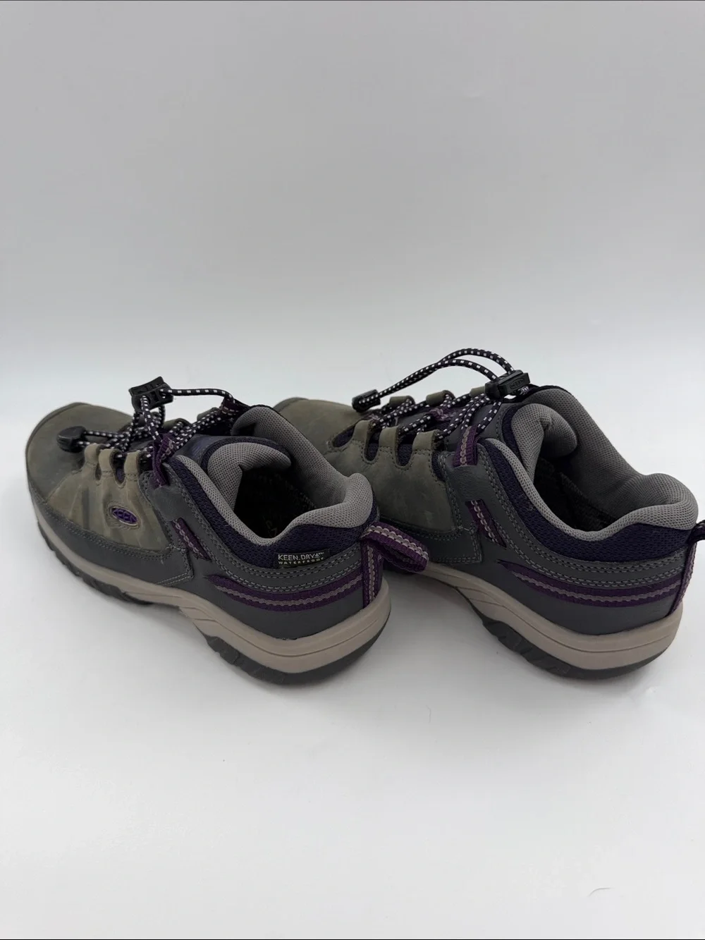 KEEN Kids' Targhee Low Waterproof Hiking Shoe Magnet/Tillandsia Purple Youth 3